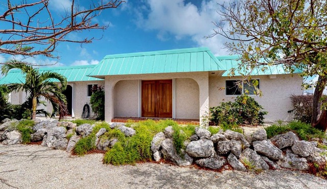 Dolphin Retreat in Marathon