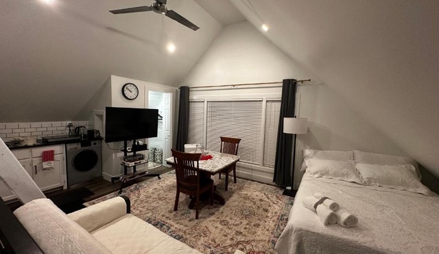 Dream Comfy Studio in Saskatoon