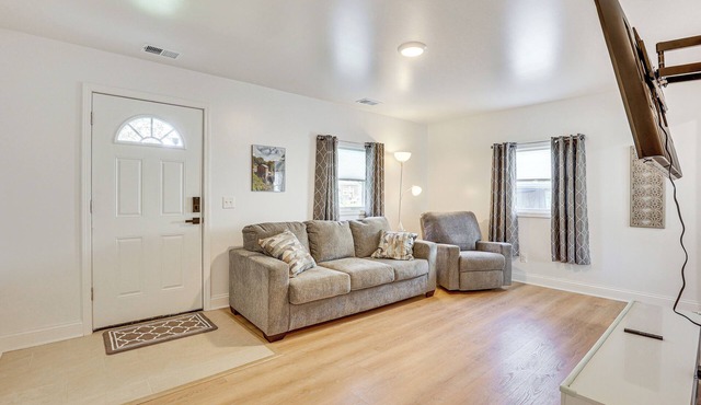 Easy I-80 Access! Newly Updated McDonald Home in McDonald