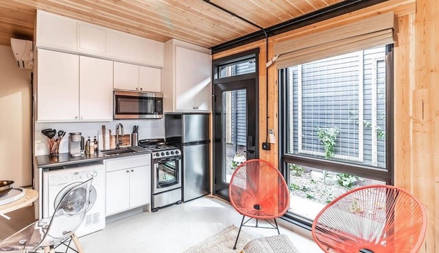 Eco-friendly Private Studio with free wifi in Spokane