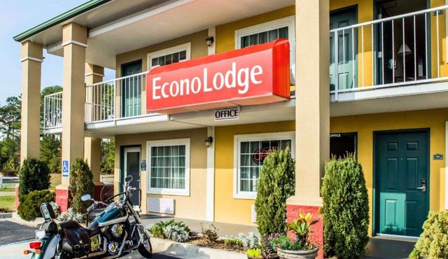 Econo Lodge Monticello in Lloyd