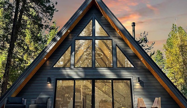 Everwoods Aframe - Modern Luxury, Cozy Mountain Retreat in McCall