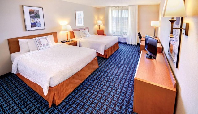 Fairfield Inn & Suites by Marriott Wausau in Weston