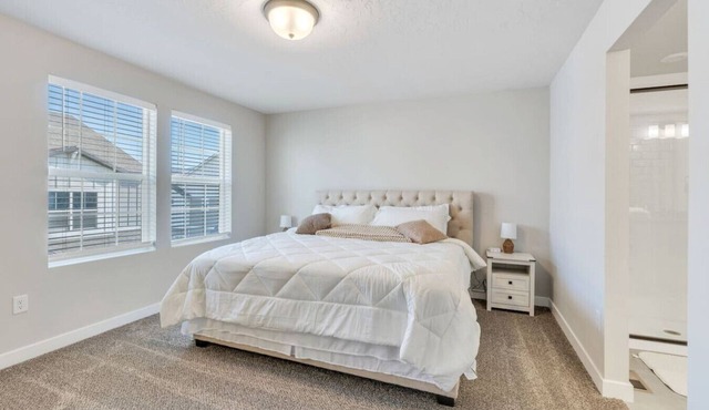 Family Retreat in Thanksgiving Point PetFriendly in Lehi