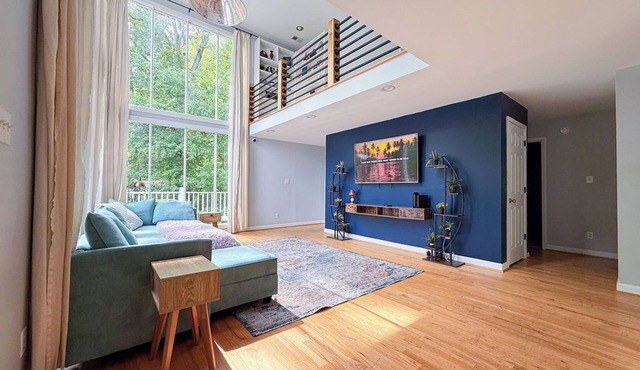 Five Bedroom Brookview Estate in Atlanta