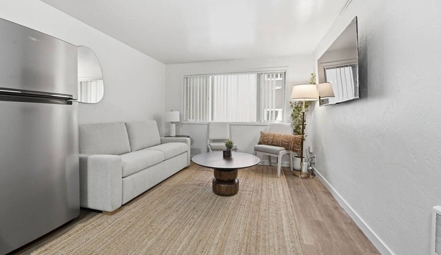 Fresh Remodel Near UO & Hayward Field in Eugene