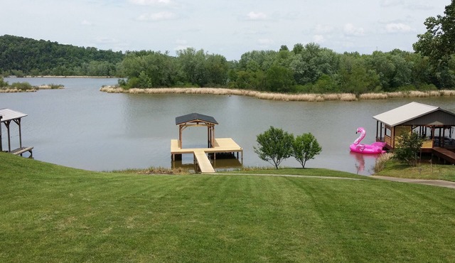 Gorgeous river front home with private boat dock in Georgetown
