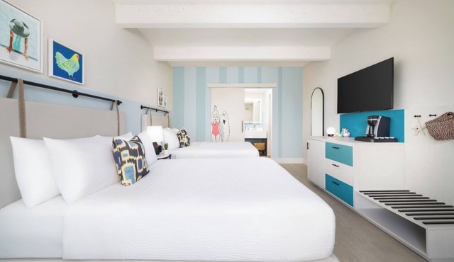 Group Getaway in 3 Ocean-View Rooms | Blue Flamingo Resort Key West with Pools in Key West