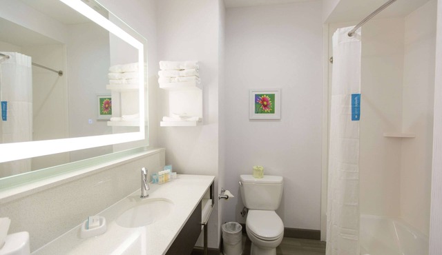 Hampton Inn & Suites Stroud in Stroud