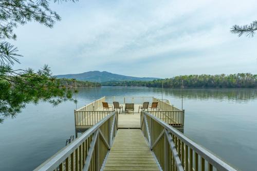 Harborside Haven in Nebo