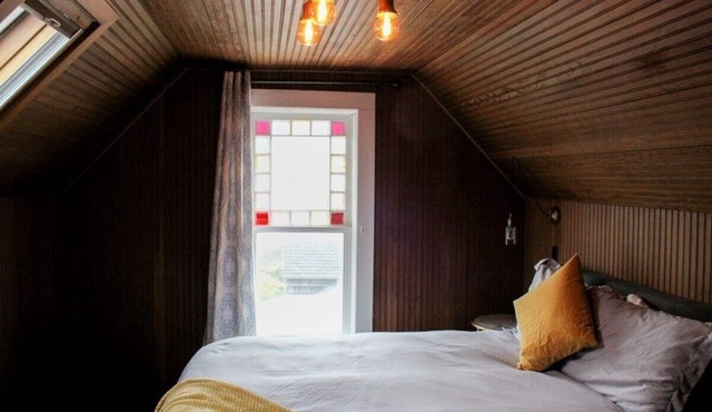 Historic Queen Room | 0.2 Miles from Long Beach Peninsula | Free Parking in Seaview