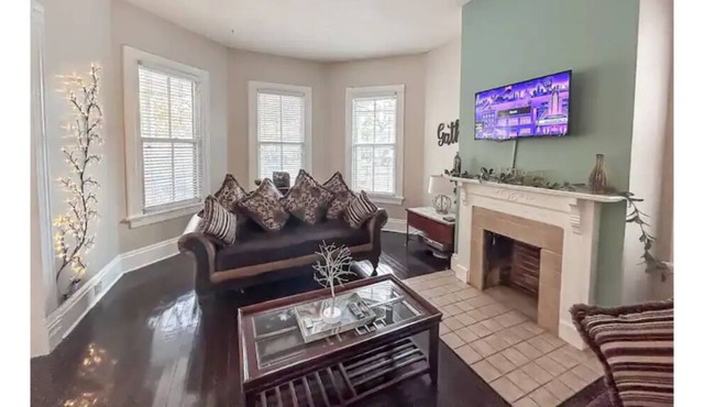 Historic Victorian Style Apt. in Augusta