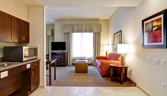 Homewood Suites by Hilton Woodbridge in Woodbridge