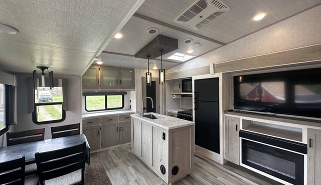 Horn and Thistle Farm - Camper/RV in Abbottstown, Pennsylvania, United States in Abbottstown