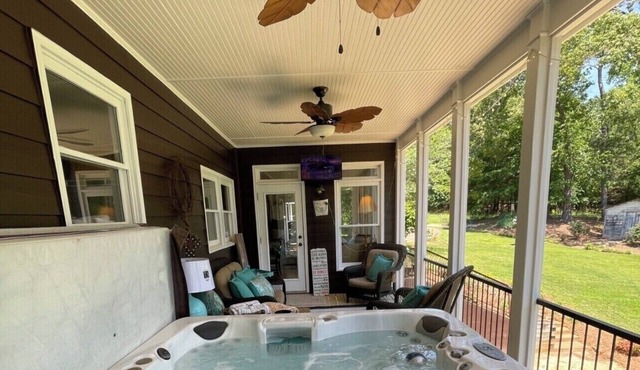 Hot tub*Prvt Lake*Land*Nature* up to14.ppl - Weddings/Retreats Rates in Cumming