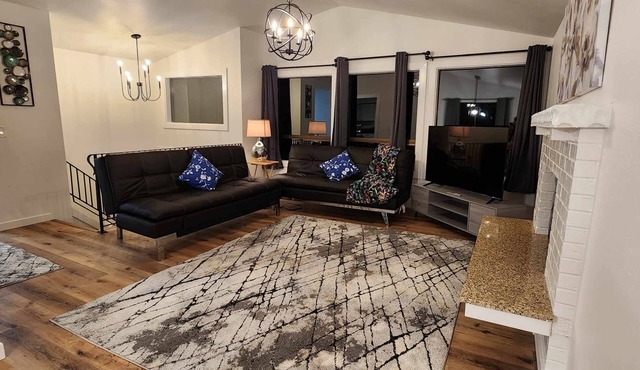 Kent Upper Floor! No pets, SEVERE ALLERGIES in Kent