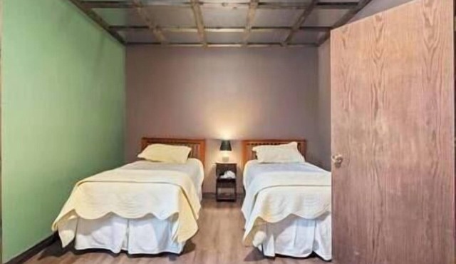 Keystone Bridge Suite in Elkader