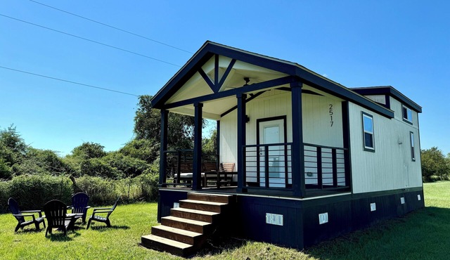 La Petite Maison - Tiny Home in Victoria, TX in Victoria