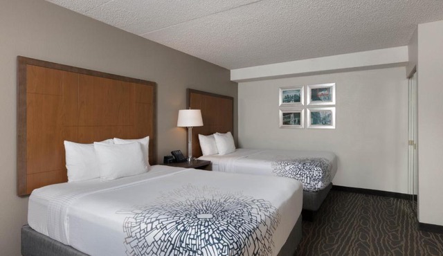 La Quinta by Wyndham Secaucus Meadowlands in Secaucus
