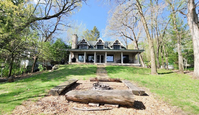 Lake Cabin | Sauna · River · Game Room in Brodhead