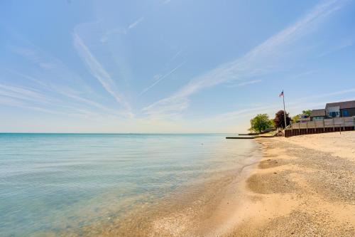 Lake Huron Beach Home! Sleeps 16, Near Lakeport SP in Keewahdin