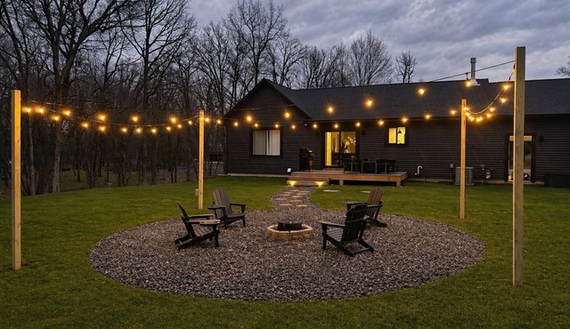 Lake/Pool Access, Worldclass Golf & Sleeps 10+ in Nekoosa