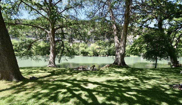 LAZY ACHERS - Beautiful Private Riverfront Getaway - Guadalupe River Hunt TX in Hunt
