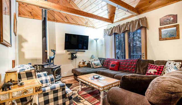 Looney Bin Cabin in Rhinelander