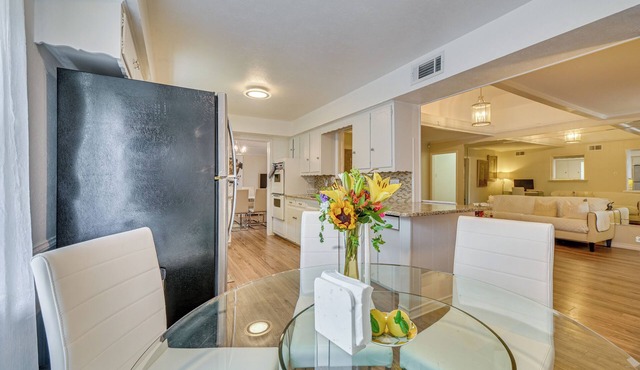 Luxury Home w/Media & Upscale Upgrades in Dallas