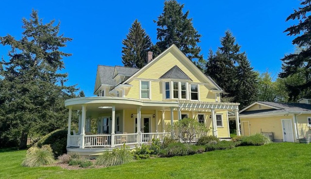 Marty's Place in Langley