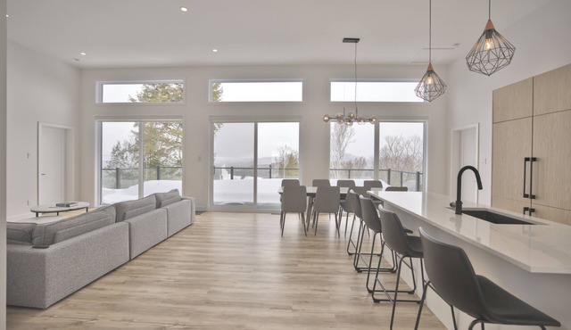 Modern Chalet in Bel Air Resort Tremblant in La Conception
