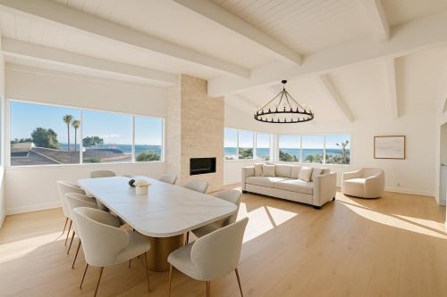modern house in Rancho Palos Verdes