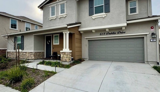 Modern Luxurious 3BR Retreat near Napa+SAC+SF in Vacaville