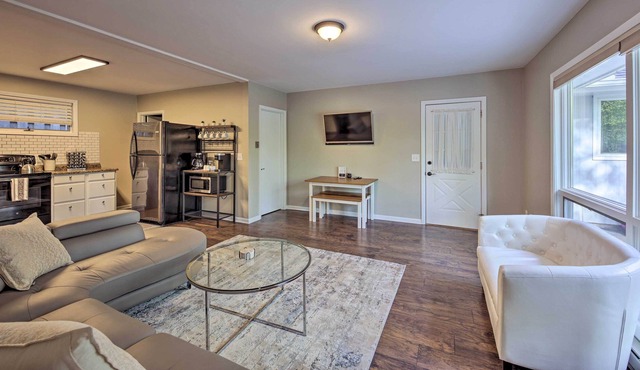 Modern Sister Bay Condo < 1 Mile to Beach! in Sister Bay