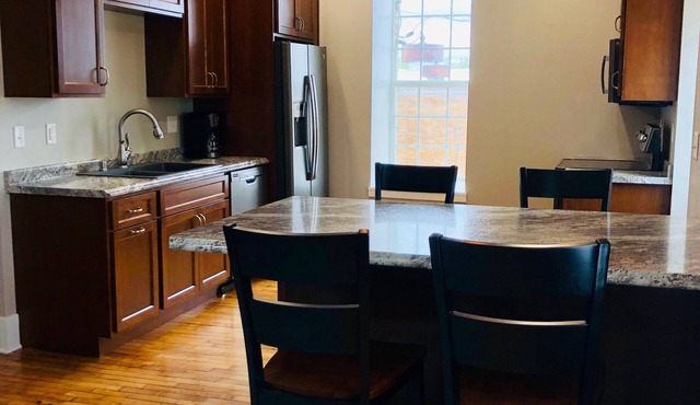 Mona K's-Big Green Rental in Green Lake