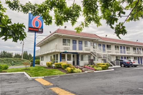 Motel 6-Everett, WA - South in Everett