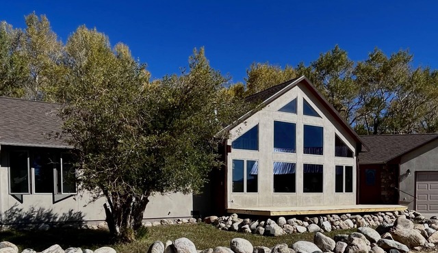 Mountain Valley Getaway A Peaceful Setting - Weekly Discounts! in Centennial
