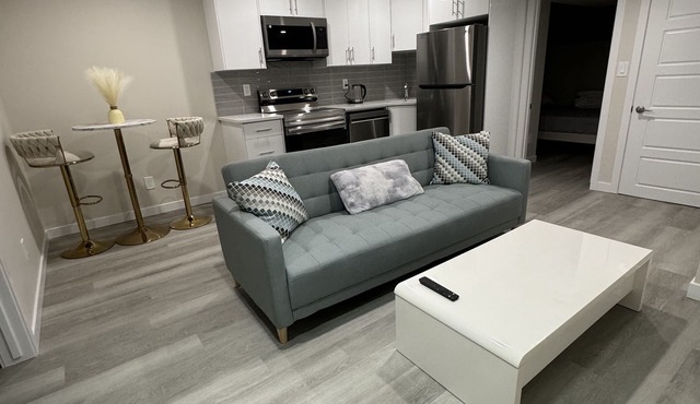 Navii Estates - Vacations Elevated, Homes Perfected in Calgary
