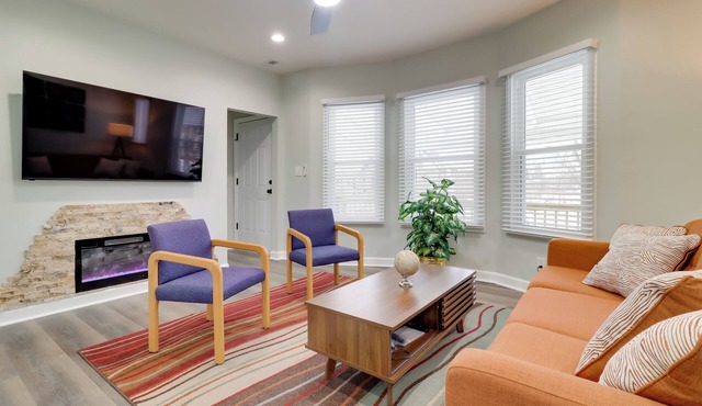 Near Midtown & Medical District! Updated Unit in Detroit