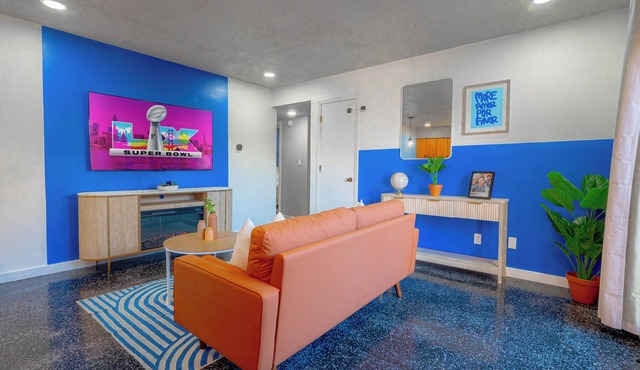 Newly Remodeled Apt - 8mim to KU & Mass Street in Lawrence