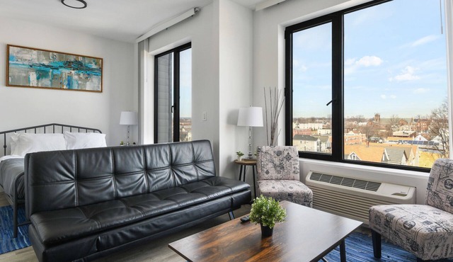 Nice Studio Close to EWR ma1s in Elizabeth