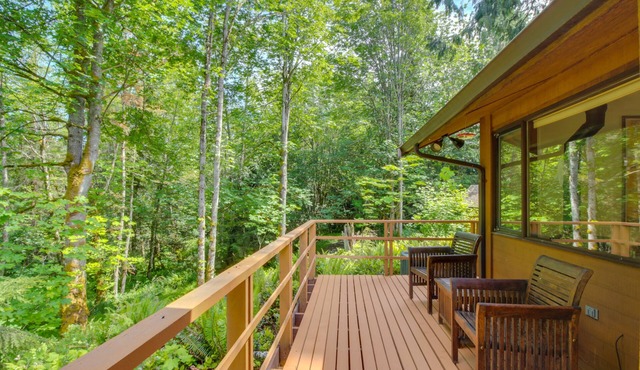 Northwest Art & Stylish Comfort Nestled Among the Trees in Port Angeles