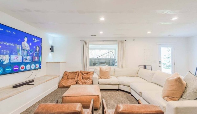 Orem Mountain View Estate | Theater & Private Hot Tub in Orem