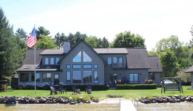 Otsego Lakefront/Family/Groups/Color Change/Golf Outings/Snowmobile! in Gaylord