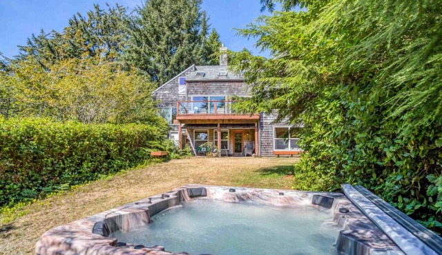 Otter Rock Hideaway in Otter Rock