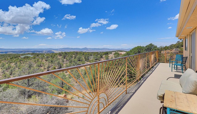 Panoramic Vistas and Spacious: Silver City Escape in Silver City