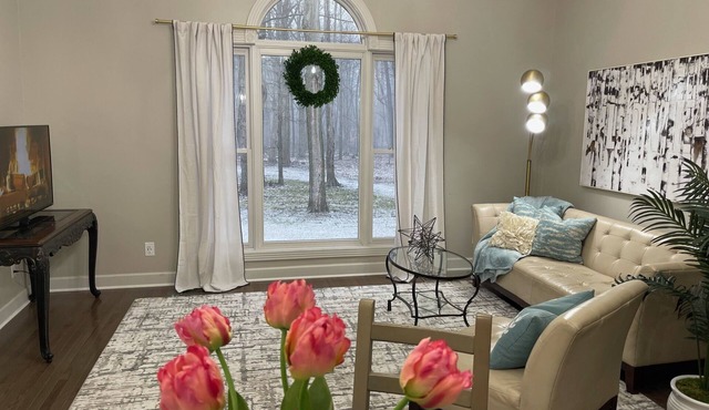 Peaceful Retreat at the Estate and Williamston near MSU in Williamston