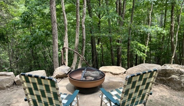 peRch'D experience elevated camping in Pond Eddy