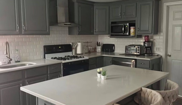 Perfect and Spacious Hudson Valley Escape! in Cornwall