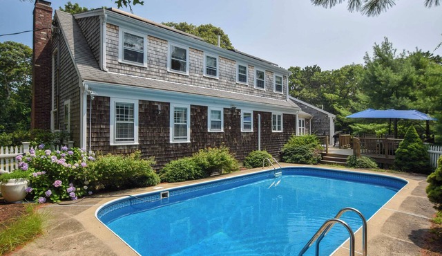 Pool, Half Mile to Beach! in Harwich